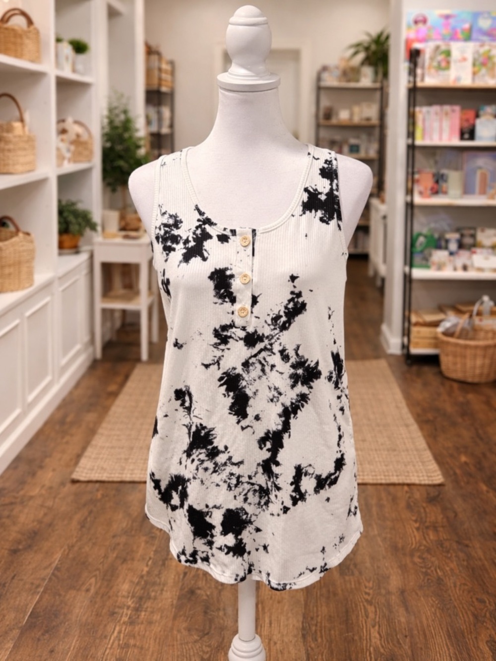 White Birch Small Black White Tie Dye Ribbed Tank Top Button Front Casual